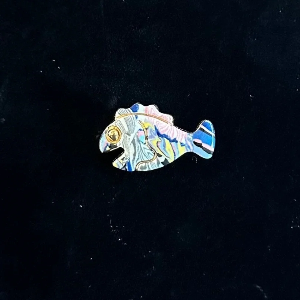 Artistic Fish Brooch Multi Color Marbleized Rhinestone Eye Gold Tone Accent 1.5